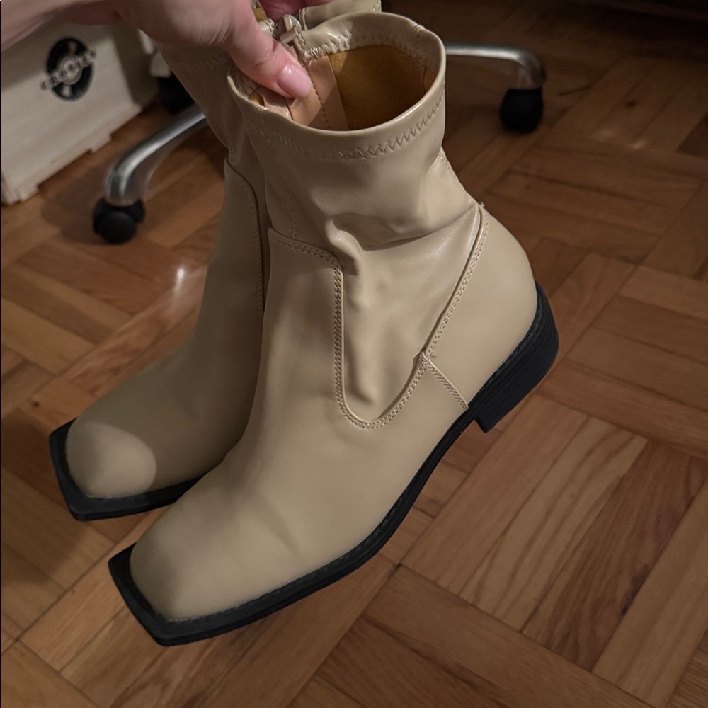 Square toe boots - Picture 5 of 6